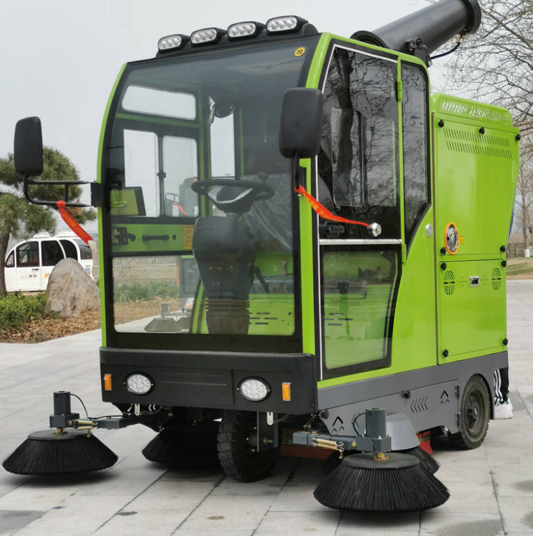 基隆道路清洁广泛应用电动环卫清扫车